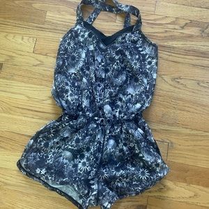 COPY - Lululemon open back romper - size 4